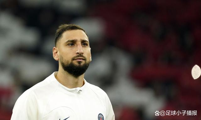 意大利国门多纳鲁马加盟AC米兰的简单介绍